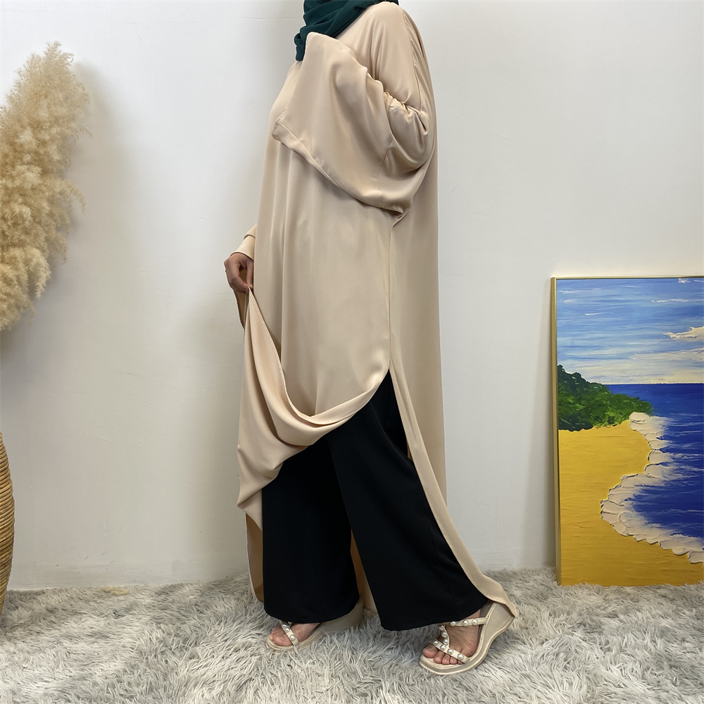 Light beige Black