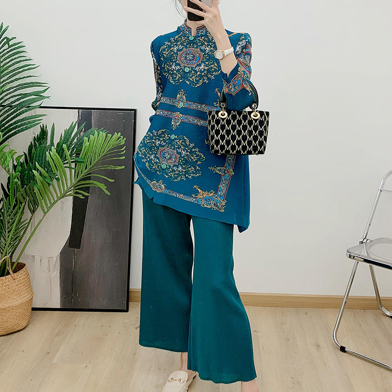 มีสีเขียวขุ่น