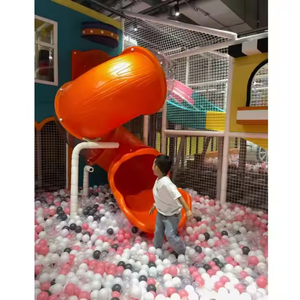 子供用屋内游具マルチレベルソフトプレイエリア (スライド式クライミングネットとフォームブロック付き)