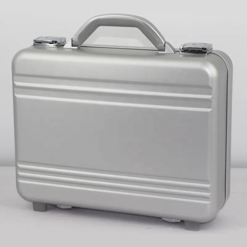 Литая алюминиевая портативная коробка для инструментов, оборудование для безопасности, ящик для инструментов, хранение инструментов с индивидуальной пеной для резки