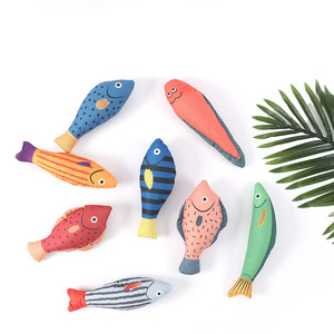 New Design Plush Fish Toy for Cats Health <strong>Safe</strong> Material <strong>Catnip</strong> Fish Shape Cat Toy