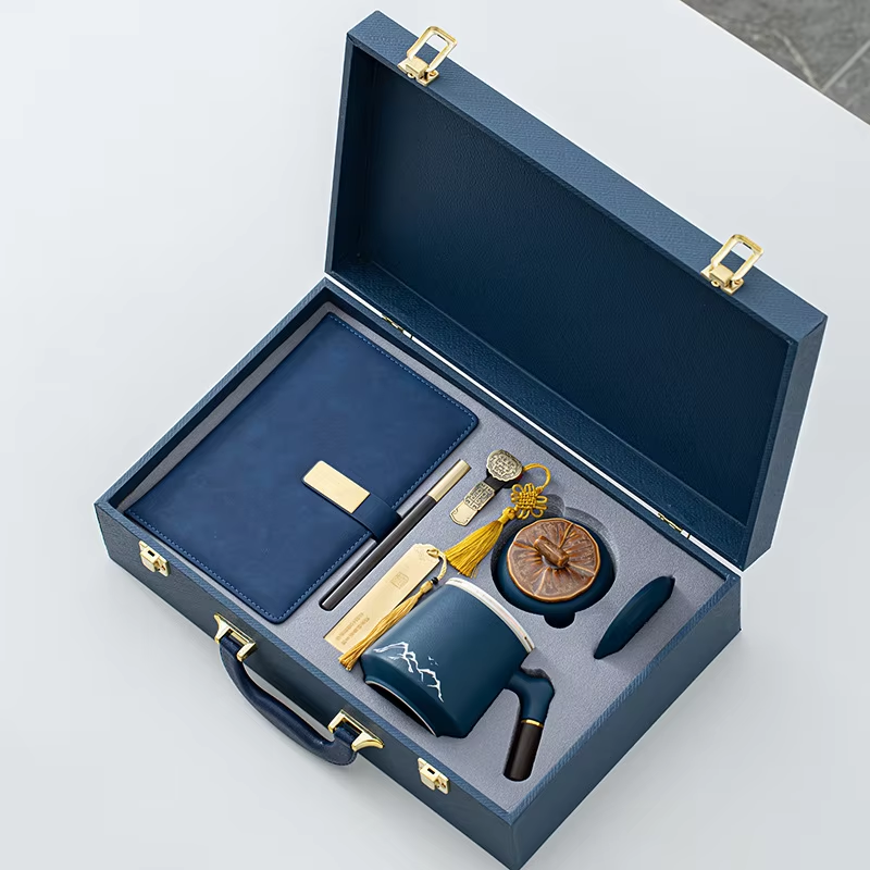 Blue cup set