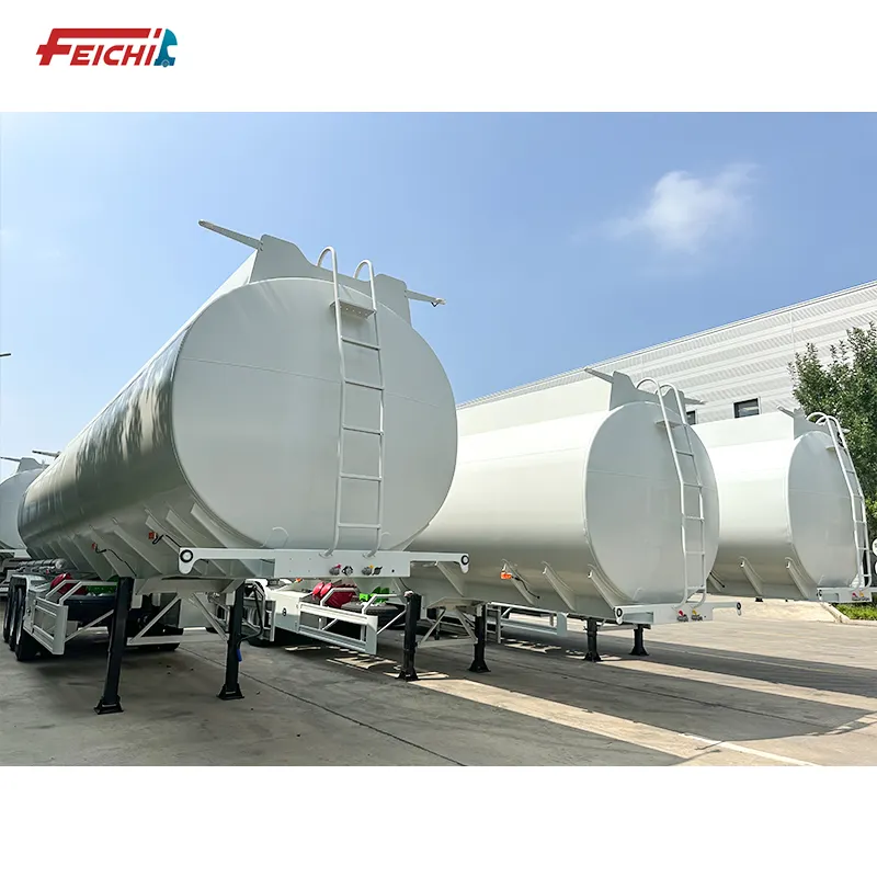 चीन की क्षमता त्रि-एक्सल कार्बन स्टील ईंधन तेल हॉट सेल ट्रेलर टैंकर ट्रक ने बिक्री के लिए ईंधन टैंक अर्ध ट्रेलर का इस्तेमाल किया