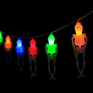 20LED Halloween Lichterketten Batterie betrieben mit Remote Timer Kunststoff Scary Skeleton für Party Requisiten Dekorationen - Product Image 1