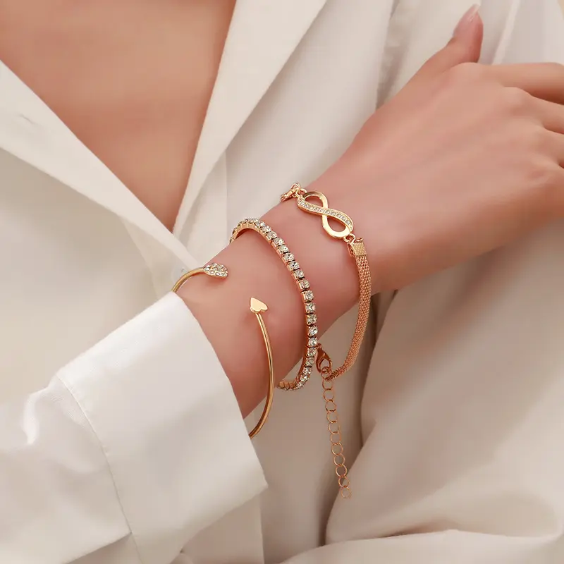 2024 moda atacado coração pulseiras de diamantes conjuntos de jóias cristal 3 peças pulseira banhada a ouro
