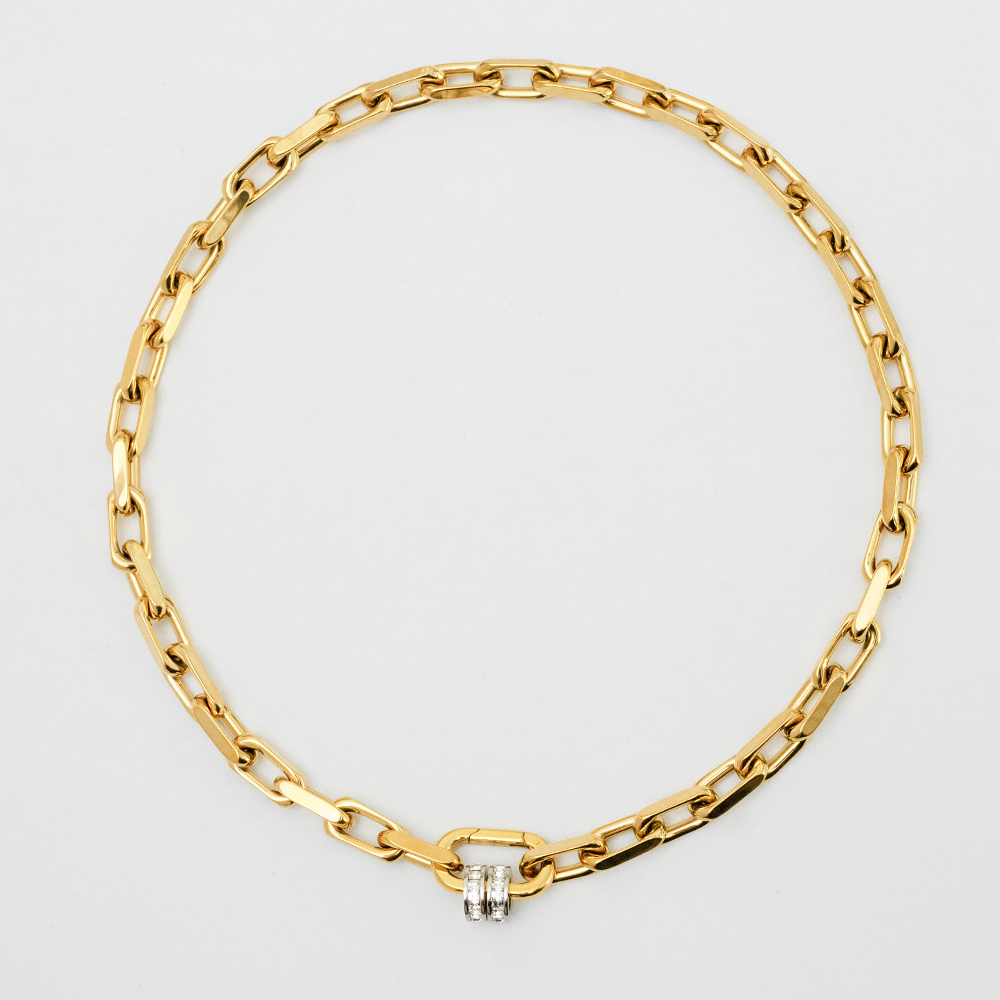YF5136 - Collar dorado con dijes