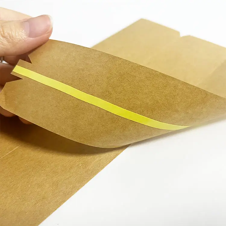Hochwertiges braunes selbstklebendes kraftpapierband mit leichtem reißgriff für karton