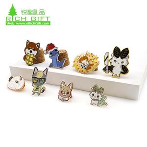 Chất Lượng Cao Kẽm Hợp Kim Tùy Chỉnh Chết Cắt Mạ Vàng Dập Nổi Kim Loại Từ Tính Pin Phù Hiệu Với Biểu Tượng Tùy Chỉnh Cho Quần Áo - Product Image 5