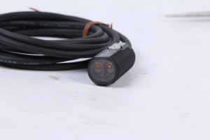 全新原装漫反射光电传感器E3FA-DN11 12 13 DP11 12 13 14 RN RP TN TP21 22 - Product Image 2