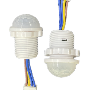 Kleiner PIR-Bewegungs sensorsc halter Lichtsc halter für menschlichen Infrarot-Bewegungs sensor