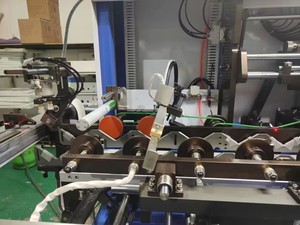 Engine Oil Bottle Plastic Screen Printer With <strong>Loading</strong> <strong>and</strong> <strong>Unloading</strong> Conveyor Belt Automatic Plastic Cup Screen Printing <strong>Machine</strong> - Product Image 4