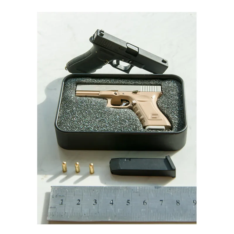 Mini metal Glock 17 ejetar o shell balas de metal atacado pistola 1911 potro arma Keychain
