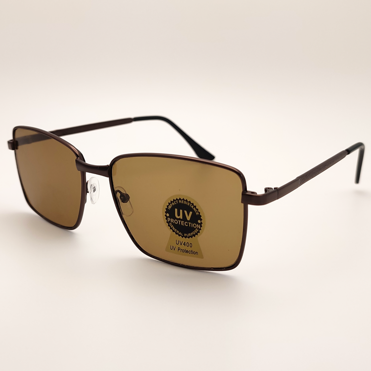 Cadre en cuivre avec lentille marron
