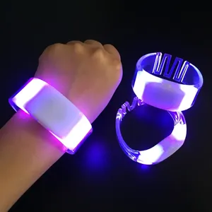 Tùy chỉnh RGB Silicone dây đeo cổ tay điều khiển từ xa DMX 512 Vòng đeo tay đài phát thanh kiểm soát Halloween Giáng sinh phục sinh tốt nghiệp - Product Image 1