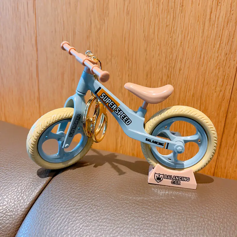 Borsa di moda all'ingrosso ciondolo per auto portachiavi per bici portachiavi accessori portachiavi per bicicletta in plastica 3D carino creativo