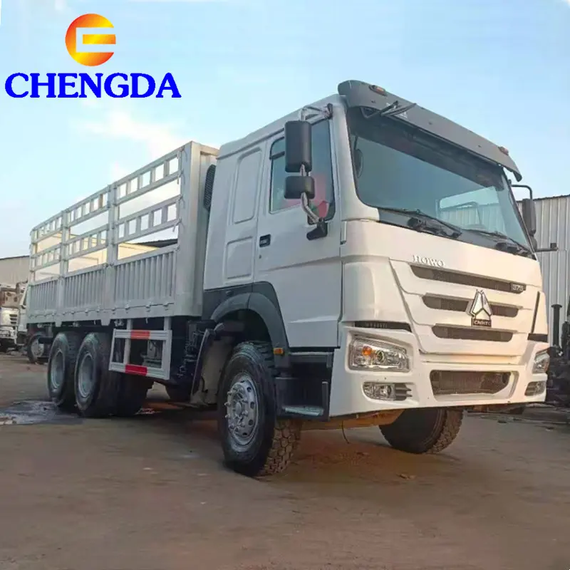 סינוטרוק HOWO משאית מטען 6x4 40 טון משומש ואן מטען למכירה