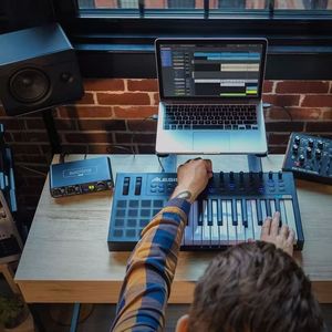 MOT U M2 M4 USB ses kartı harici kayıt ve müzik aleti aksesuarları için ses arabirimi karıştırma - Product Image 6