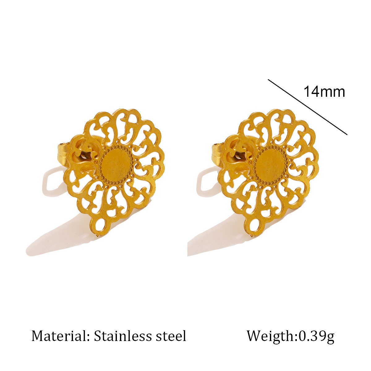boucles d'oreilles clous fleur en or 3