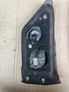 Otomatik OEM 34150-T9A-H01/34155-T9A-H01 araba fren lambası arka kuyruk arka işık sağ/sol kırmızı Lens için Honda şehir 2015 durum kullanılan - Product Image 4