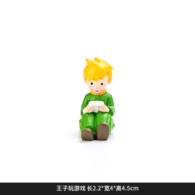 DY2260C Prince Playing Games Preserved Flower Prop Ornament