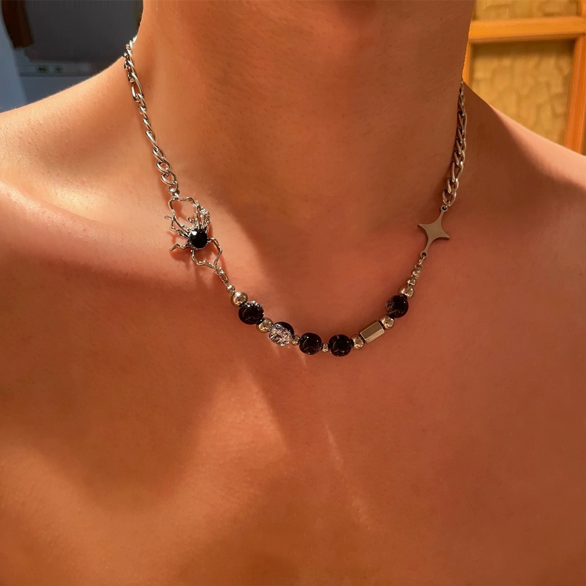 5 collar de araña