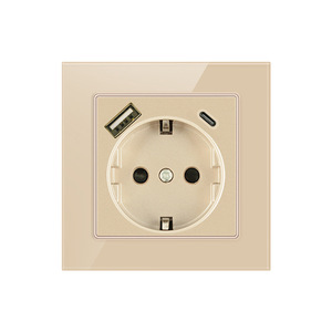 高品质英国13A开关双3针18W 3.1A通用串行总线C型快速充电，带霓虹黑色哑光电脑面板 - Product Image 1