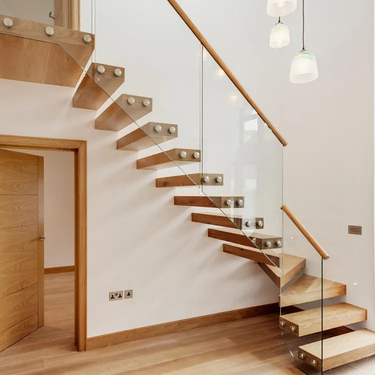 Moderna casa scale galleggianti decorazione scala Design gradini in legno fissaggio con ringhiera in vetro da 12mm