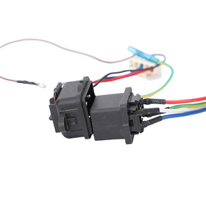 สวิตช์ฟิวส์5A 5ชิ้นตัวเมีย16-14 AWG 3ขาทองเหลืองและพลาสติกซ็อกเก็ตไฟฟ้าช่องเสียบโมดูลปลั๊กจัดอันดับ16A ปัจจุบัน - Product Image 2