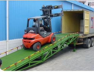 Plataforma de carga móvil industrial con amplio rango de ajuste para un manejo de carga seguro y eficiente - Product Image 2