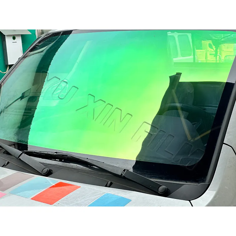 Mới phổ biến màu xanh lá cây màu đỏ Tắc Kè Hoa Tint phim cho cửa sổ xe 73% vlt Nano gốm năng lượng mặt trời màu xanh Tắc Kè Hoa Tint