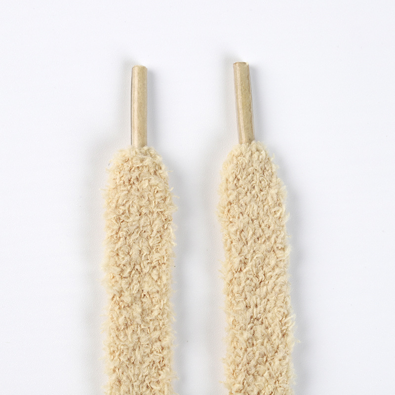 Lacets en peluche beige