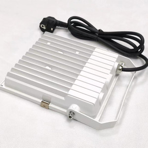 屋内植物用のフルスペクトルフラワー<span class=keywords><strong>LED</strong></span>グローライト50w60w100wグロー<span class=keywords><strong>LED</strong></span>フラッドライトip662.8 umol/jより高いppdf660nm赤