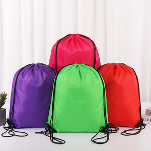 Bolsa de cordón pequeña impresa reutilizable Bolsa de cordón de polietileno Premium Mochila en bolsas de colores brillantes - Product Image 4
