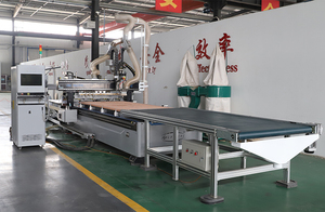 Enrutador CNC de anidación automática, máquina cortadora de madera 1325 con sistema de descarga automática para hacer puertas de armario de cocina y madera - Product Image 2