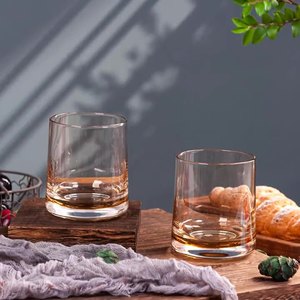 廉价高脚杯装饰彩色酒杯威士忌杯小酒杯双杯不倒翁
