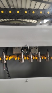 Factory Directly Sell 2500mm 3500mm <strong>CNC</strong> 3 <strong>Axis</strong> <strong>4</strong> <strong>Axis</strong> Machining Center for Aluminum and Copper Profiles Light Metal Profile - Product Image 4