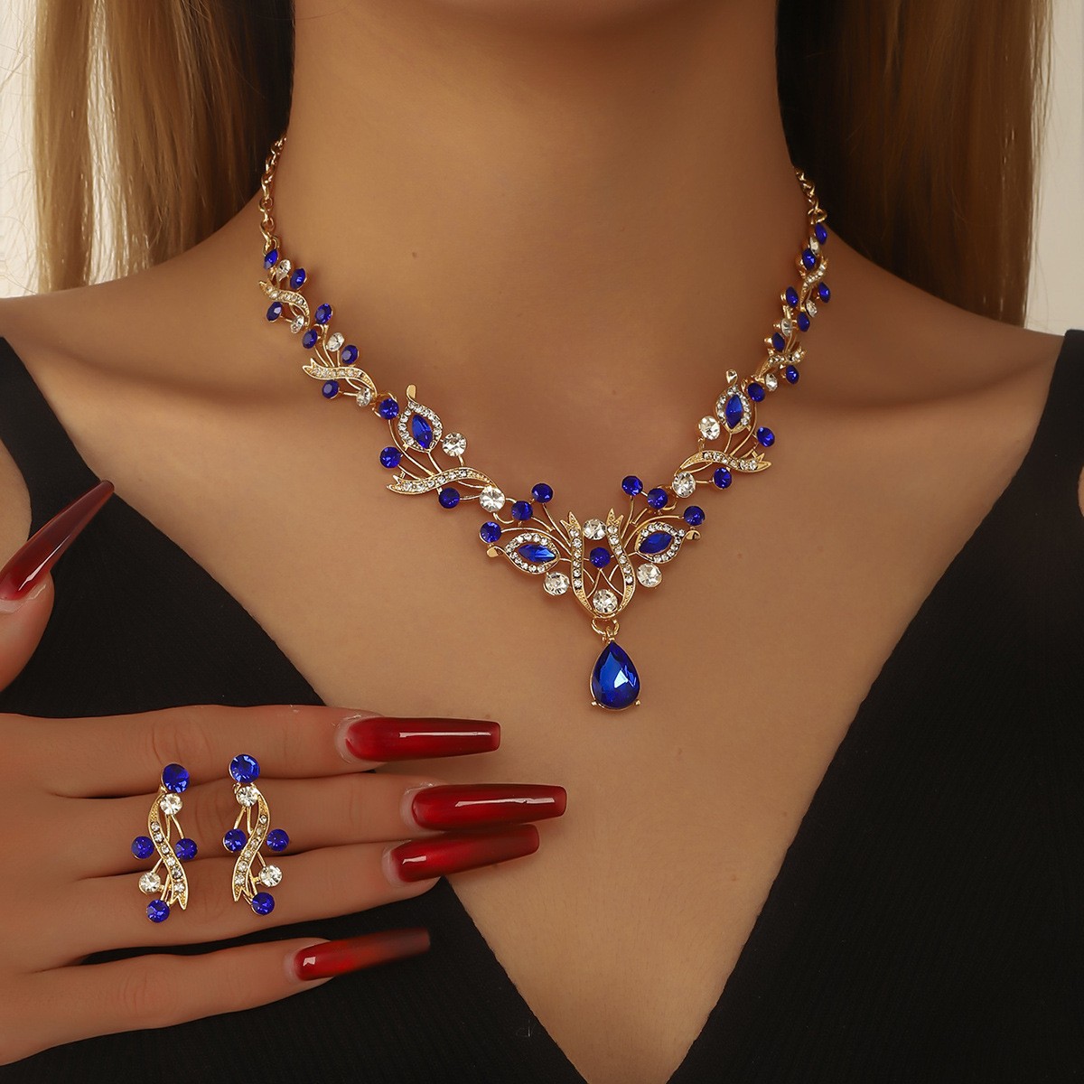 01 Bleu doré