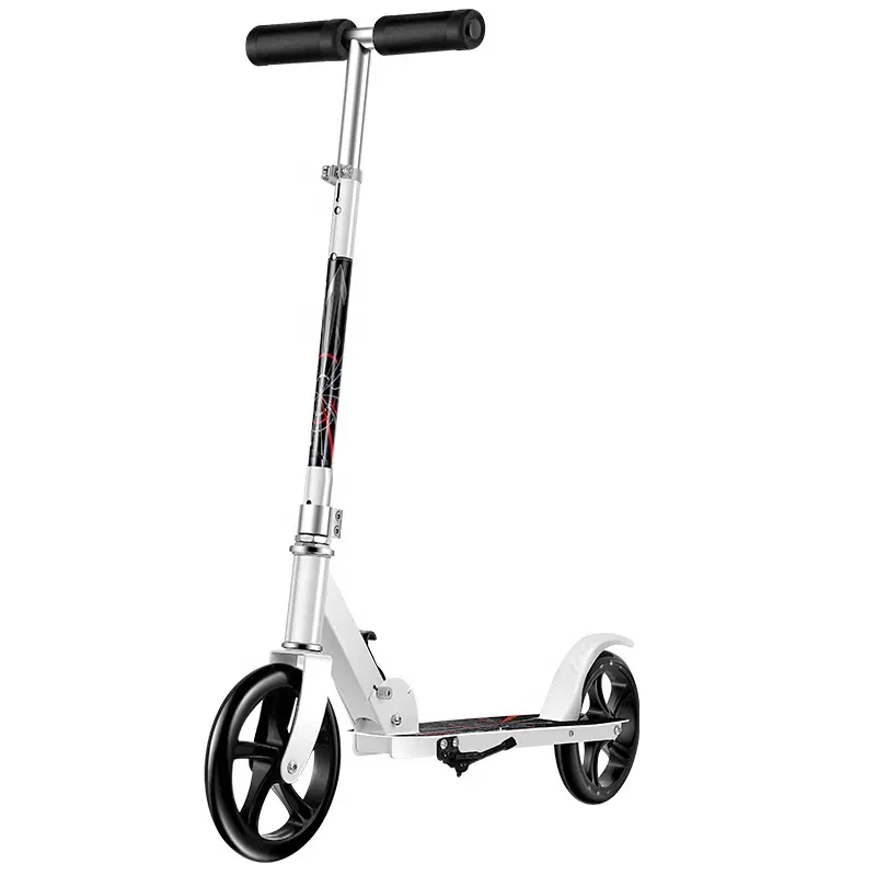 Nouveau scooter portable à deux roues, trottinette tout terrain pliable pour adultes, trottinette de voyage en acier PU, 8 pouces, 150kg, vente en gros