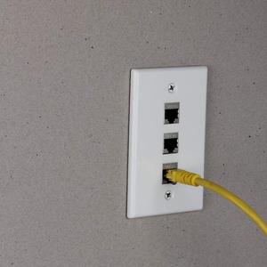 Fabrika doğrudan satış RJ 45 Jack yüz plakaları 1/2/4 port isteğe bağlı ağ yüz plakası abd standart LAN yüz plakası - Product Image 6