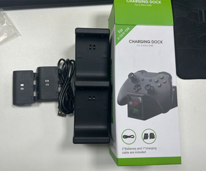 XboxシリーズX/OneXbox充電ドック用の2パック800mAh充電式バッテリーパックを備えたコントローラー充電ステーション - Product Image 6