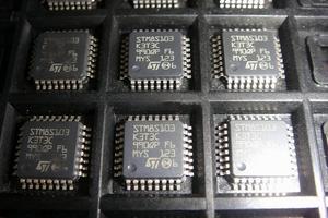 ST Mikro controller MCU STM8S103K3T3C - Product Image 4