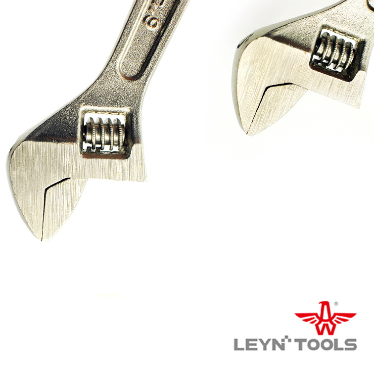 Light Handle Adjustable Metal Spanner Carbon Steel Adjustable Wrench