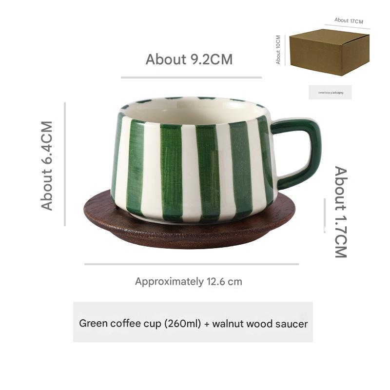 Taza verde de 260 ml y platillo de madera