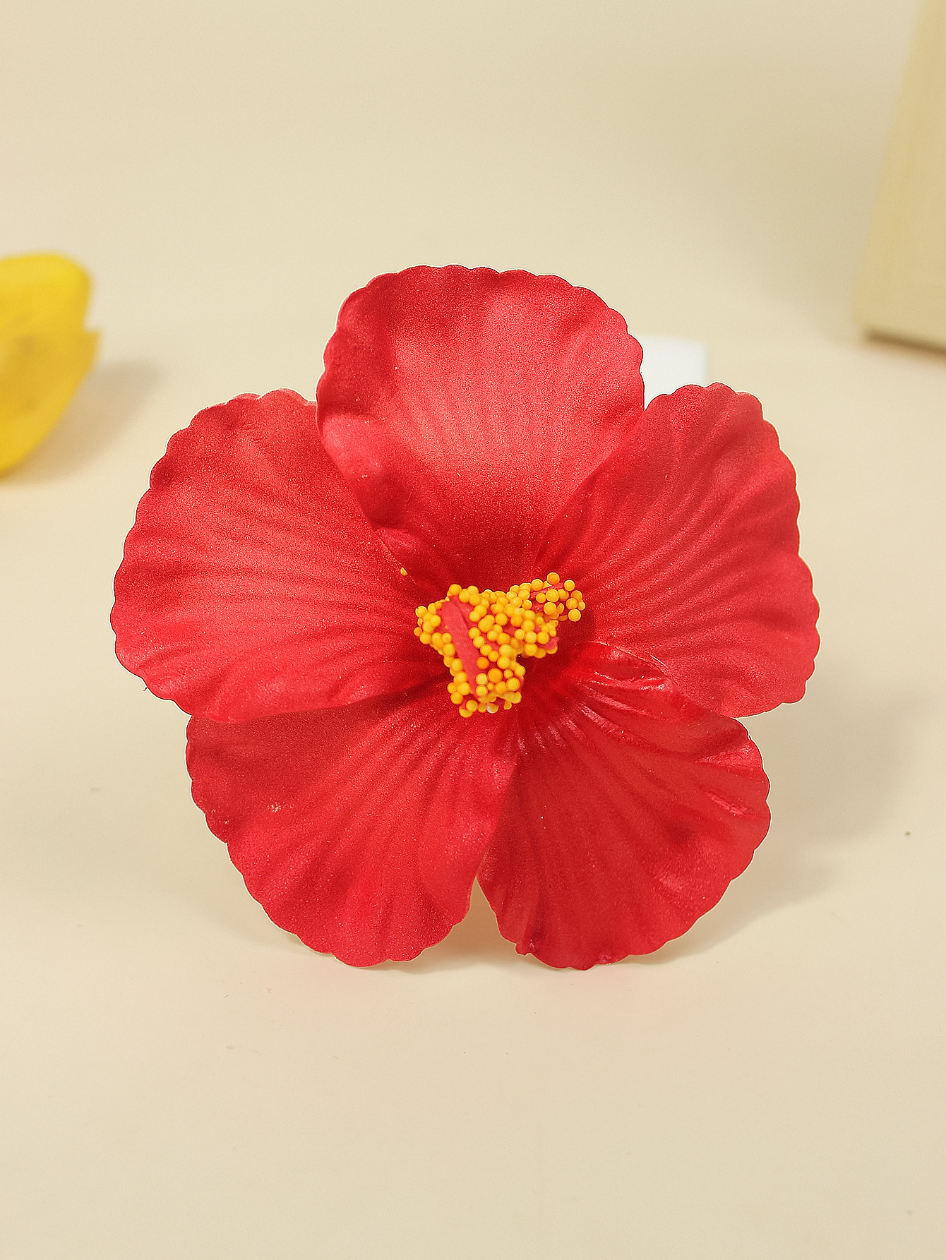 4#red hairpin