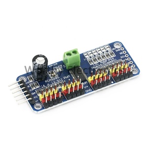 PCA9685 denetleyici sürücüsü modülü 16 PWM Servo sürücü panosu IIC arayüzü