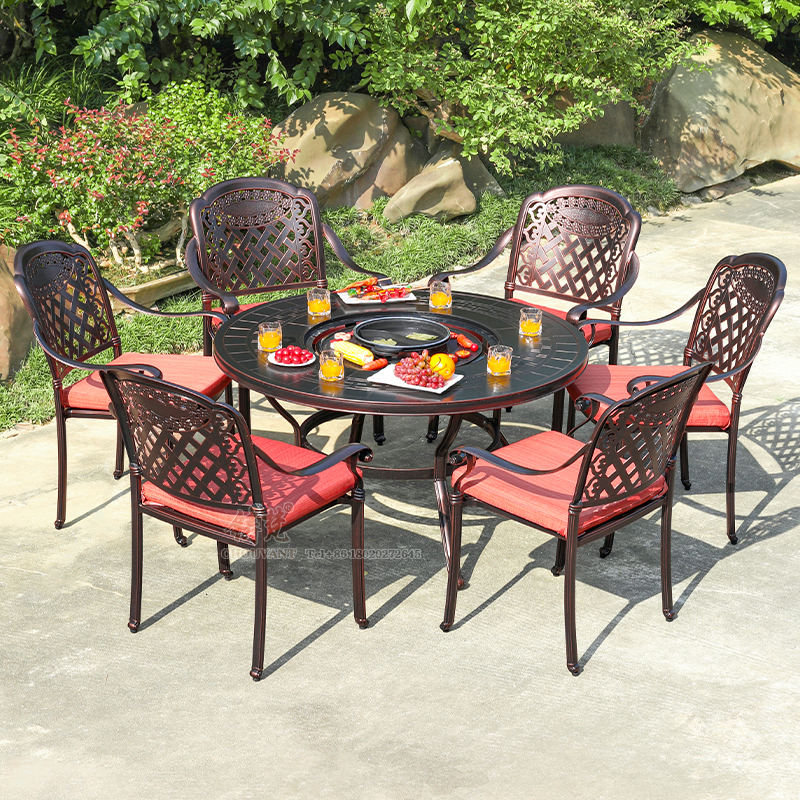 120Round grill table + six chairs