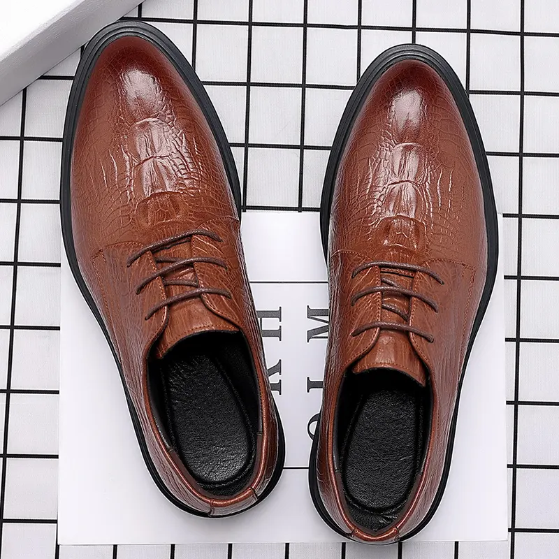 2022 vente en gros de haute qualité nouveau modèle en cuir véritable hommes chaussures décontractées fabricant chaussures habillées respirantes