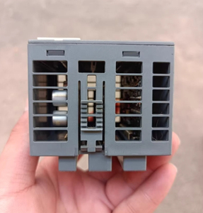 AX521 1SAP250100R0001新しいアナログ入力モジュール - Product Image 2