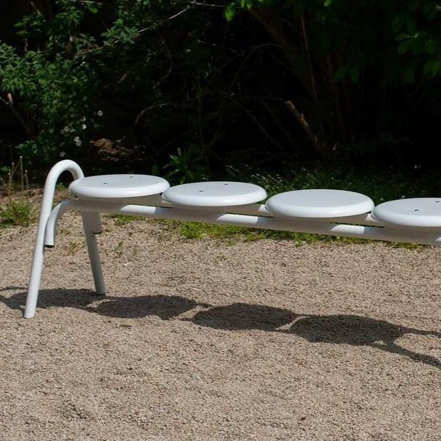 Quatre sièges 155*42*45cm
