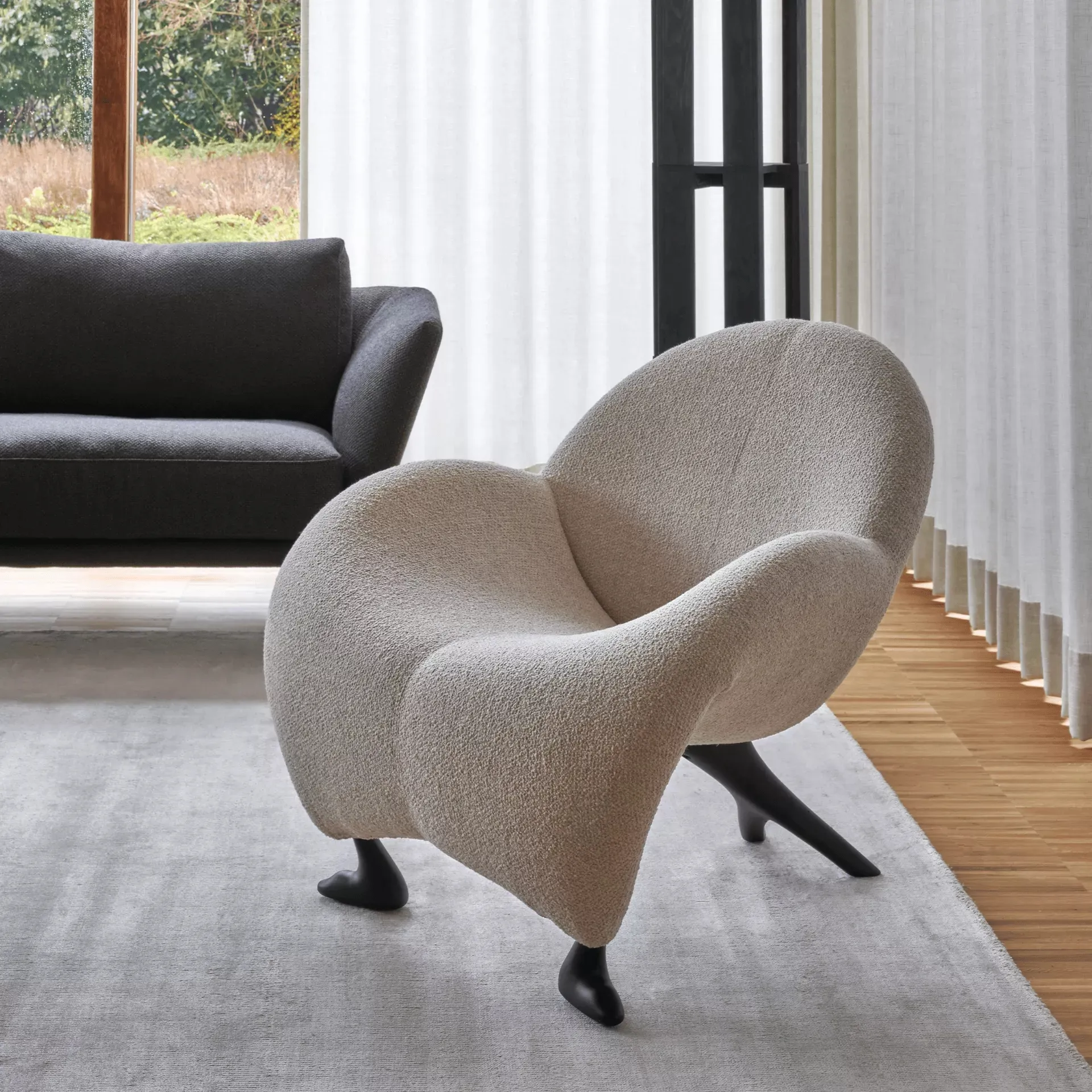 Custom Modern Designer Glass Fiber Reinforced Plastic Leisure Chair Luxury Single Sofa with Horn Shaped Seat for Garden Use